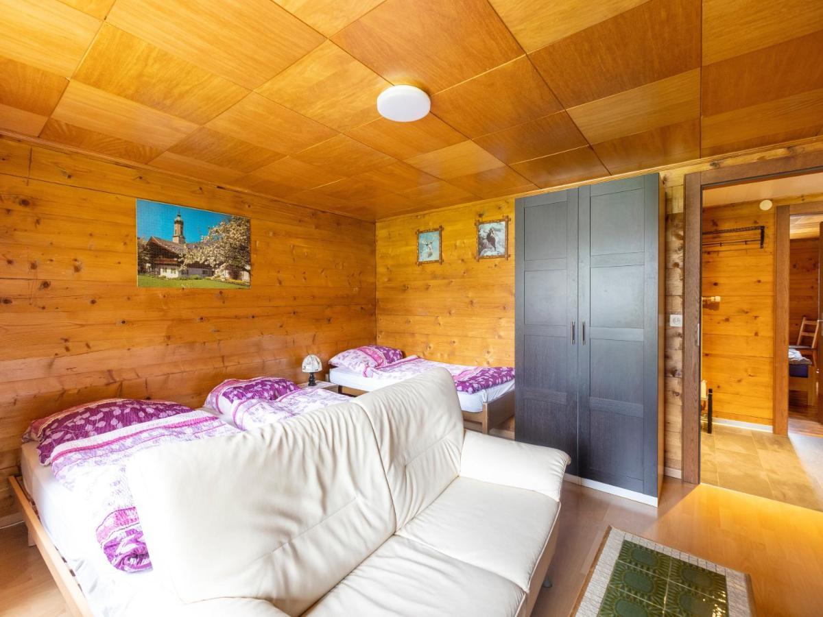 ザース・グルント Haus Weideli, Dammstrasse 7ヴィラ エクステリア 写真
