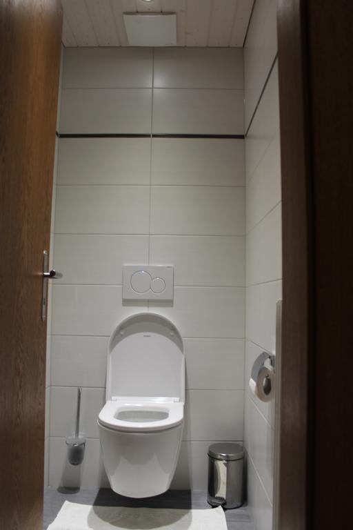 ザース・グルント Haus Weideli, Dammstrasse 7ヴィラ エクステリア 写真