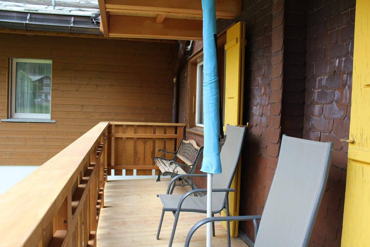 ザース・グルント Haus Weideli, Dammstrasse 7ヴィラ エクステリア 写真